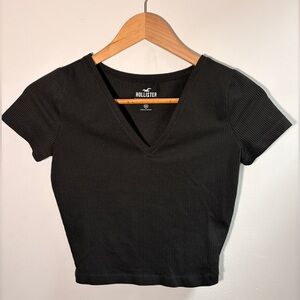 Hollister Women's XS Black V-Neck Ribbed Top